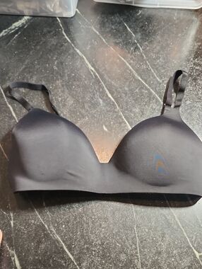 Victoria Secret Black Padded T Shirt Smoothing Bra 38D
